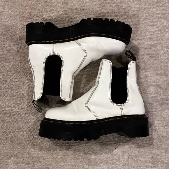 2976 Smooth Leather Chelsea Platform White Quad Dr. Martens size 6 - Picture 3 of 11